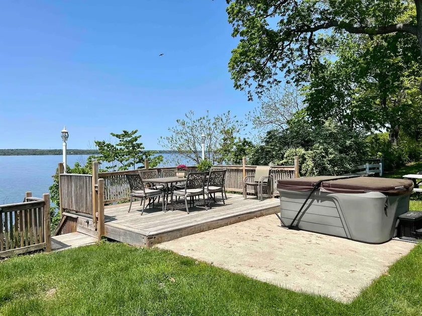 Hibiscus Lodge on Seneca Lake - Image 1