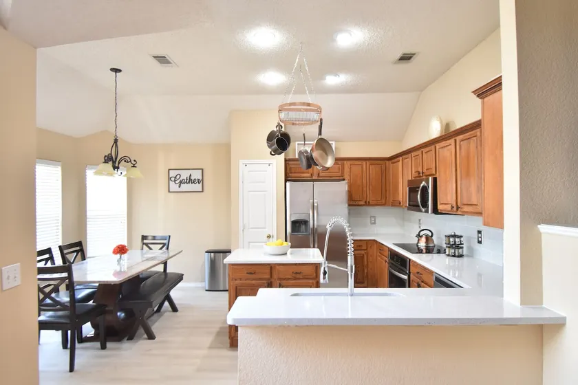 Frisco 3Bed, 2Bath, 2Car Gar, 1Gbps, EV Charger - Image 1