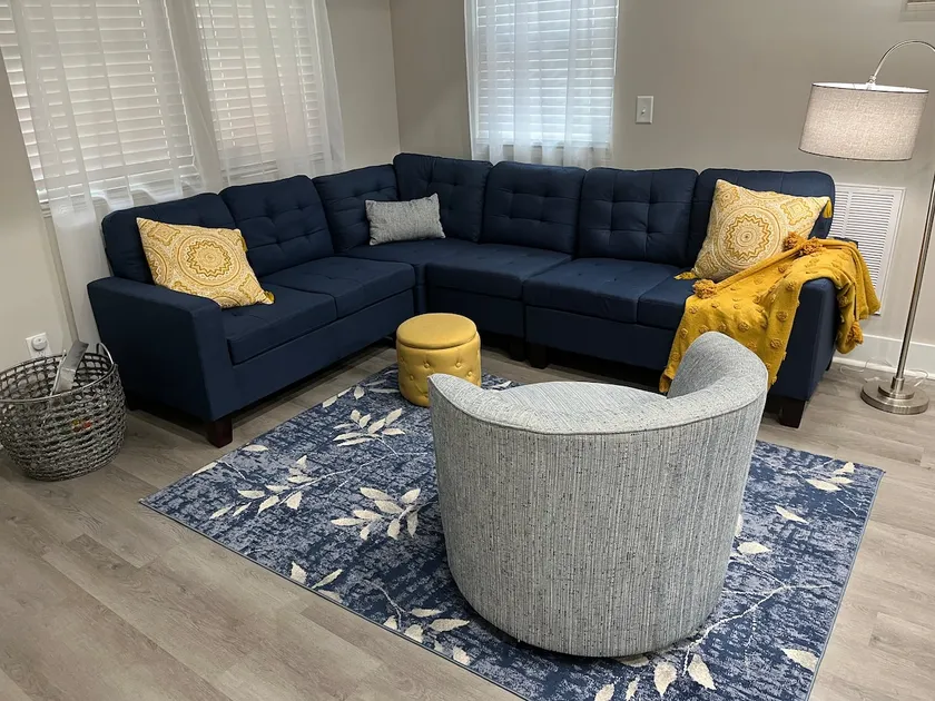 4 Sweet Ensuites - Updated Home (4 BR w/ pvt bath) - Image 1