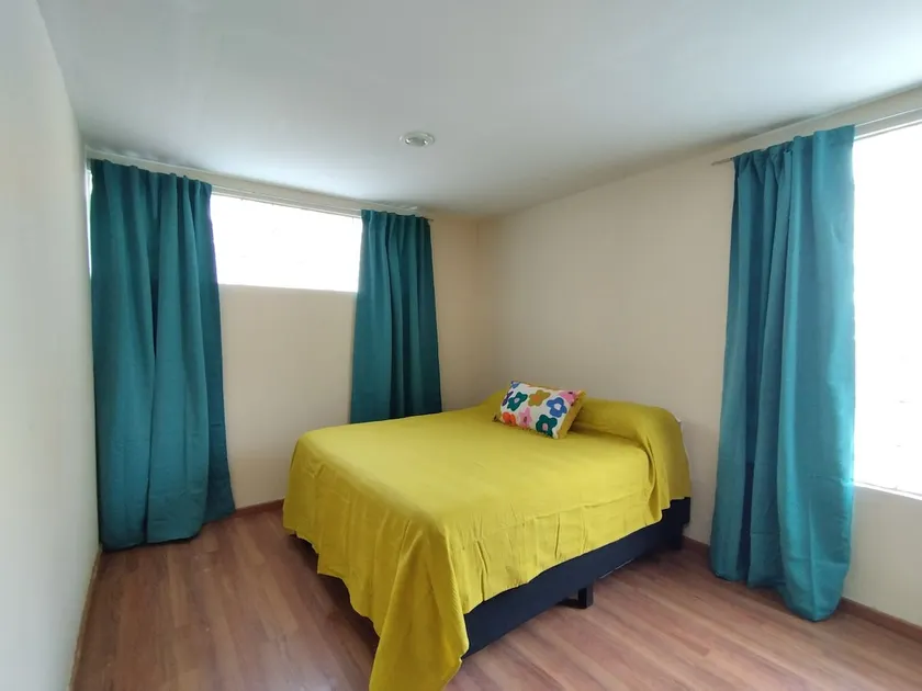 Honey Room. - Image 1