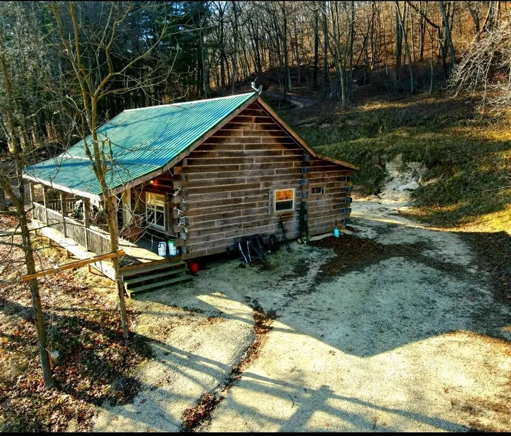 Larsen Hunters Rustic Cabin - Image 1