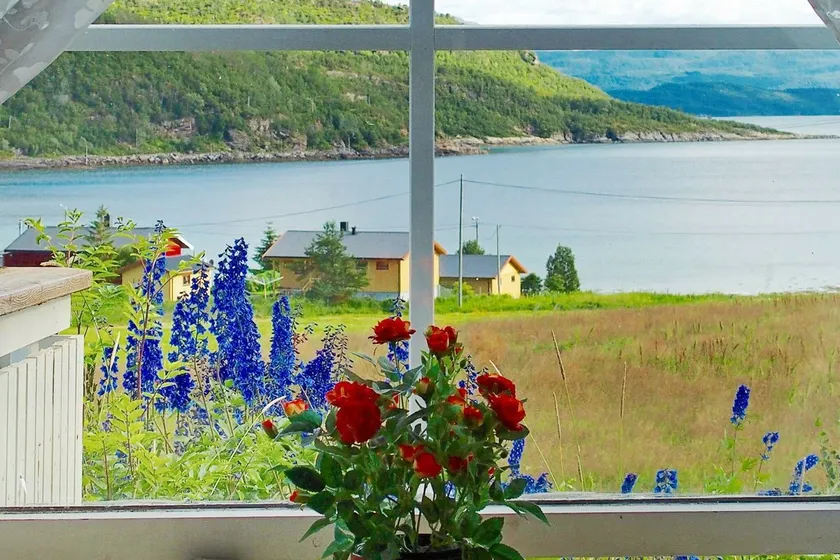 4 person holiday home in Skatvik - Image 1