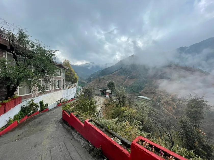 Luxury villa in Mussoorie: 3 BHK Villa W/ cook - Image 1