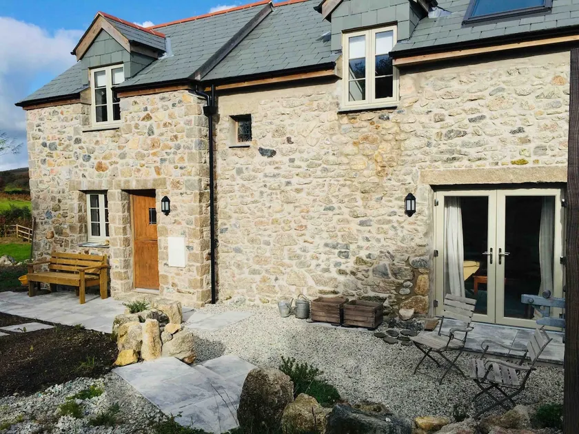 Brecombe Barn - Image 1