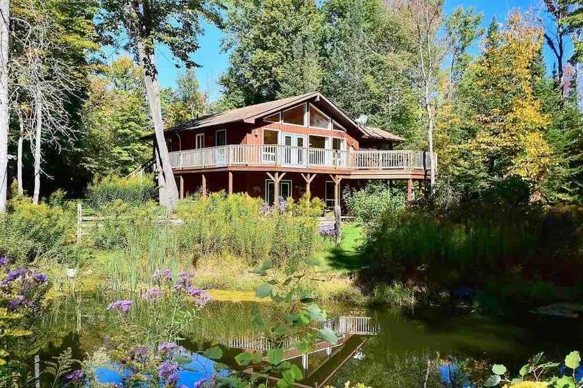 Luxury 4 Season Cottage - Image 1
