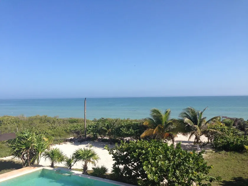 A piece of paradise by the sea - Image 1
