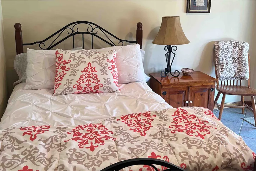 Cozy Comfortable Retreat #1 - Image 1