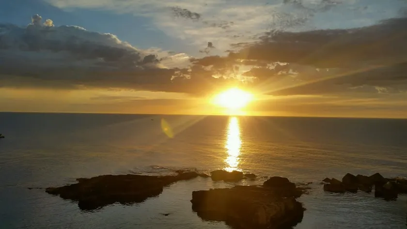 paradise by the sea - Image 1