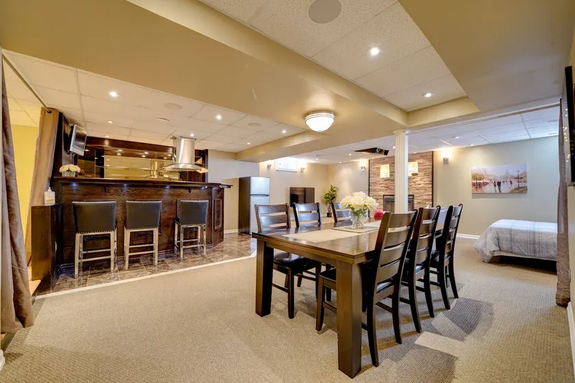 Spacious Guest Suite - Image 1