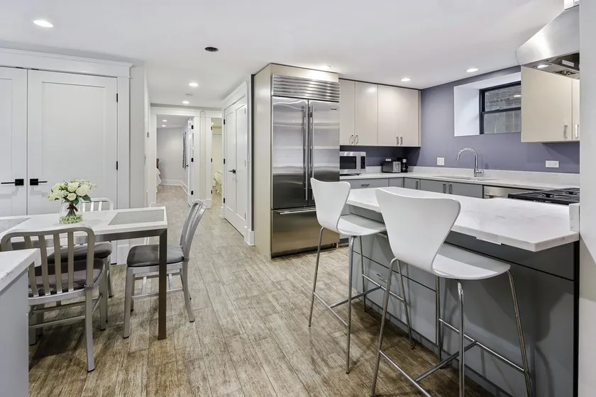 Wonderful 2BR, 2BA Near Wrigley Lower Level Only - Image 1