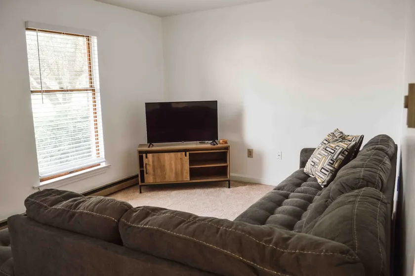 HAPPY VALLEY GET AWAY Modern 3-bedroom unit - Image 1