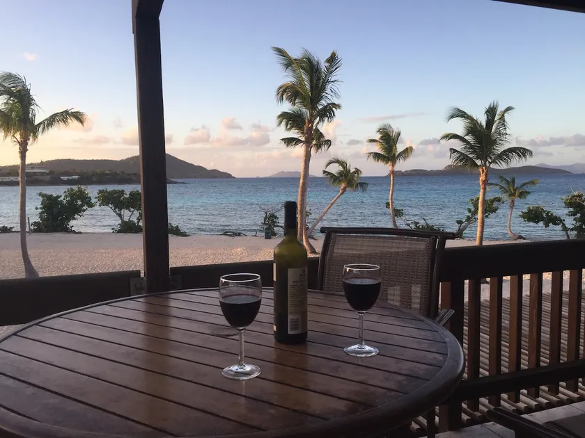 Your Perfect Beachfront Condo in Paradise - Image 1