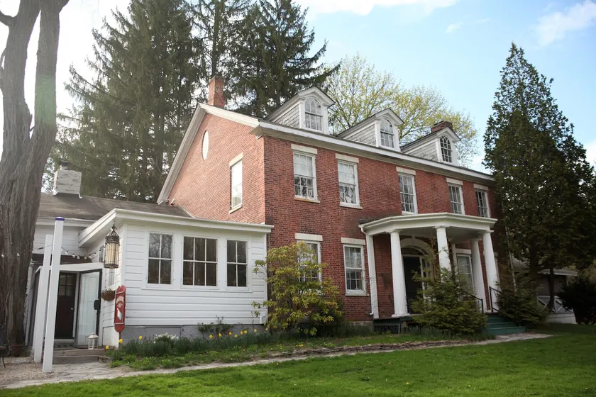 The Coach House at Race Brook Lodge - Image 1