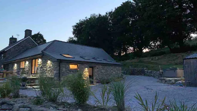 2 bed /2 bath luxury barn conversion with hot tub - Image 1