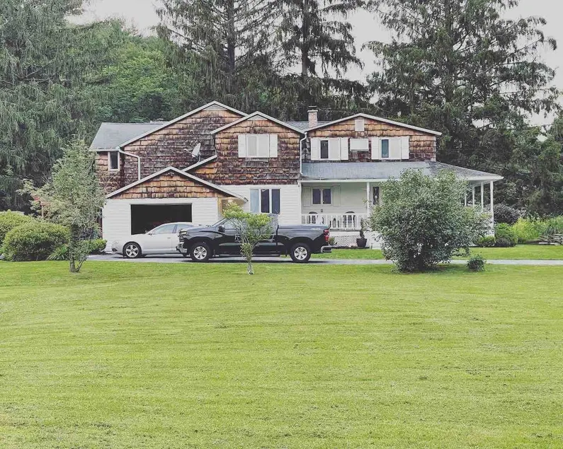 Creek End Chalet - Modern Rustic 5 bedroom home. - Image 1