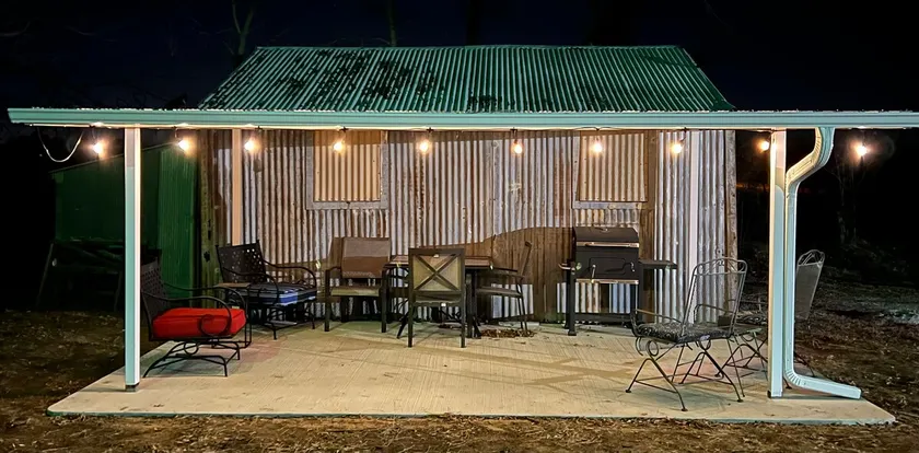 Lake Road Farmhouse - Image 1