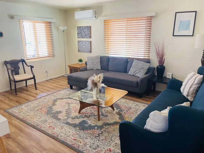 Great location with huge fenced backyard & parking - Image 1