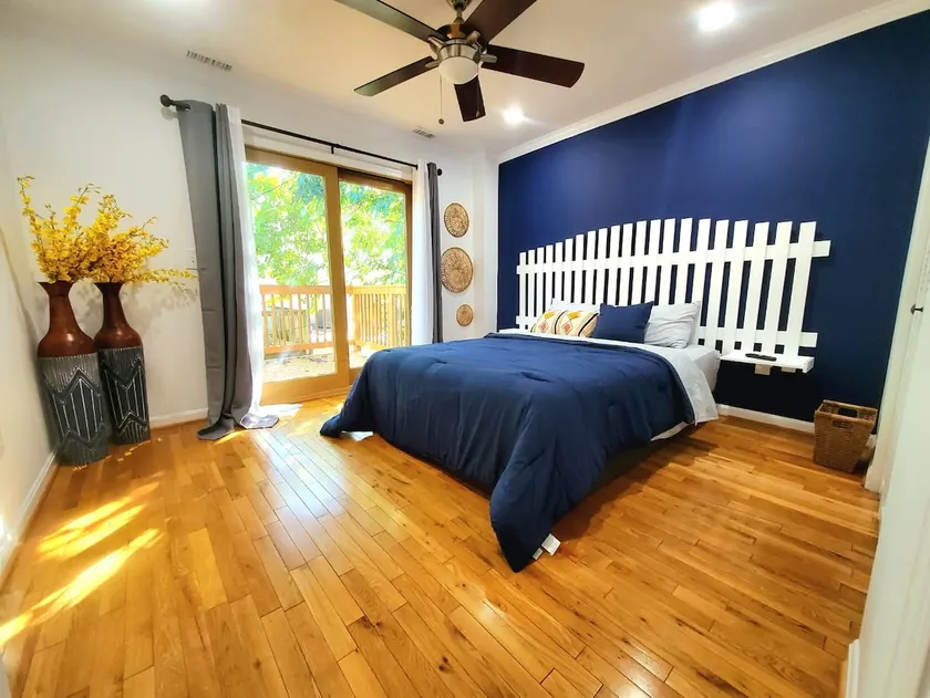 Unique 2bd townhouse quietly located in the city. - Image 1