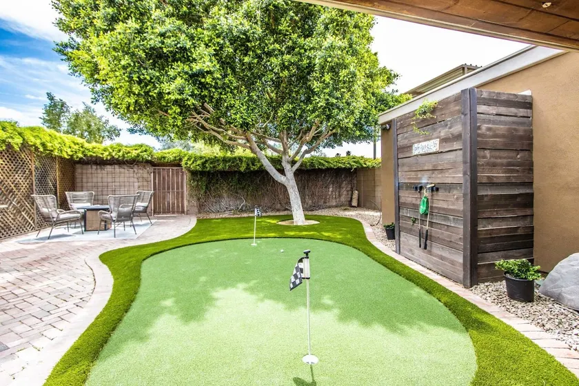 Lux Tempe Retreat w/Mini Golf - Image 1