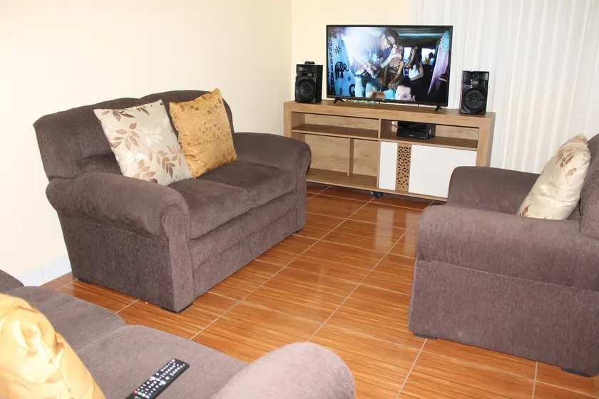 Private Apartment in Lambayeque With Car Parking - Image 1