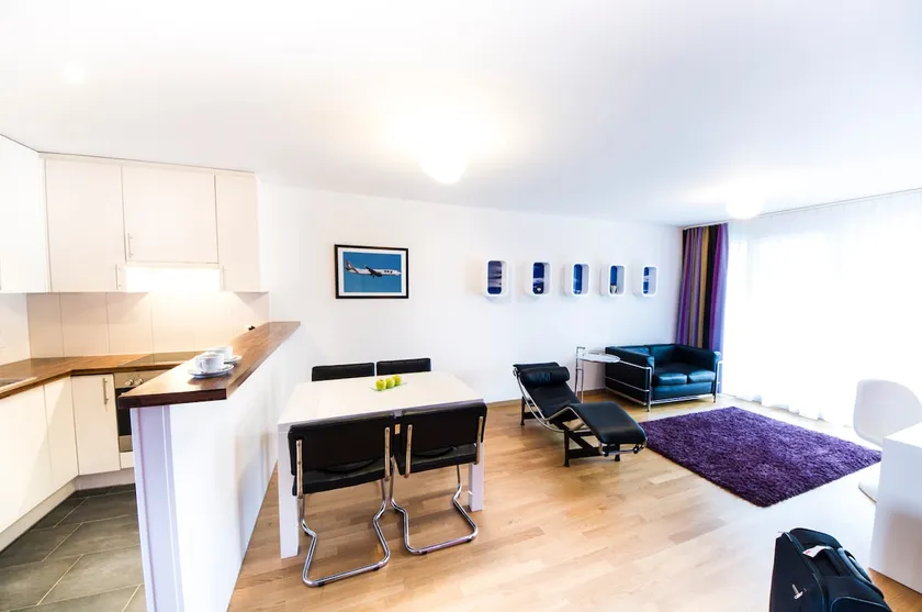 Sky Apartment 9 - Image 1