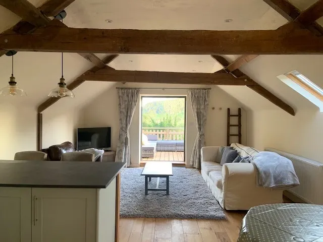 Beautiful converted Coach house for two - Image 1
