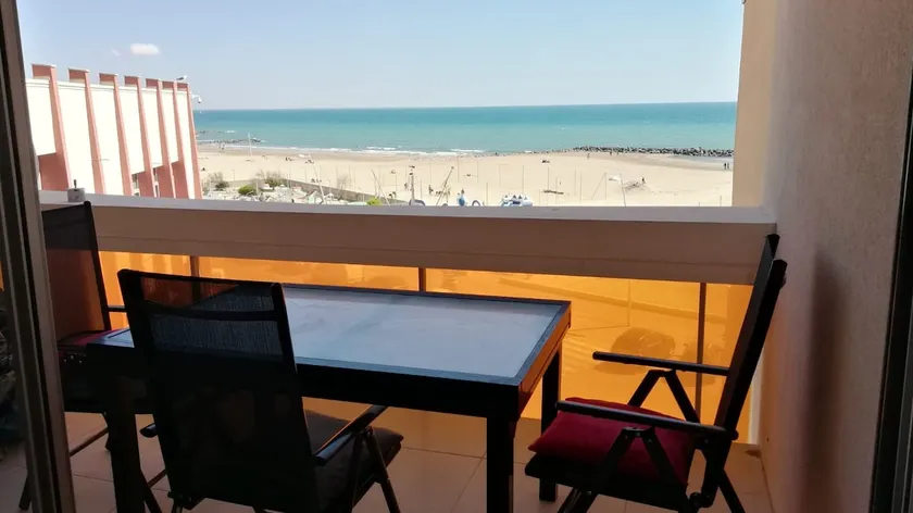 Apartment with garage 50m from the beach and heart of Palavas les flots - Image 1