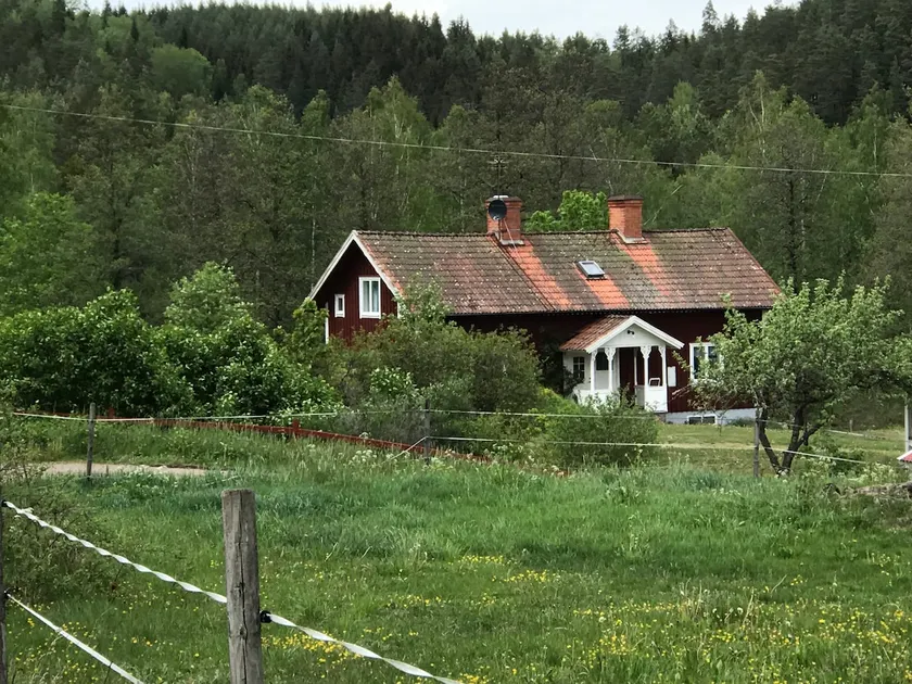 Country House in beautiful Kinda - Image 1