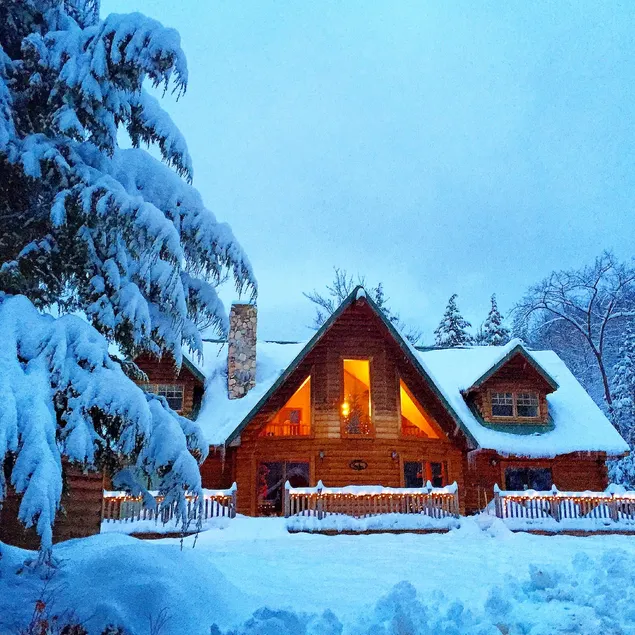 Log Cabin on 100 acres in ADK park - Image 1