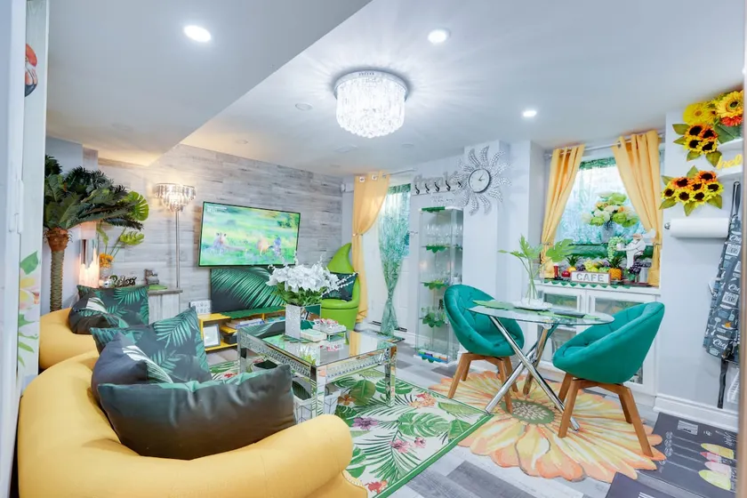 Luxurious suite(basement) - Image 1