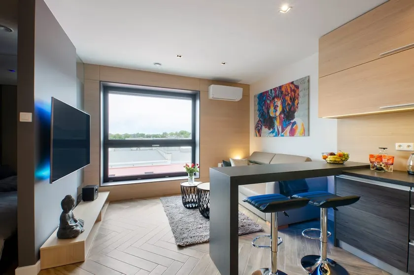 Lupoline Apartment 6 - Image 1