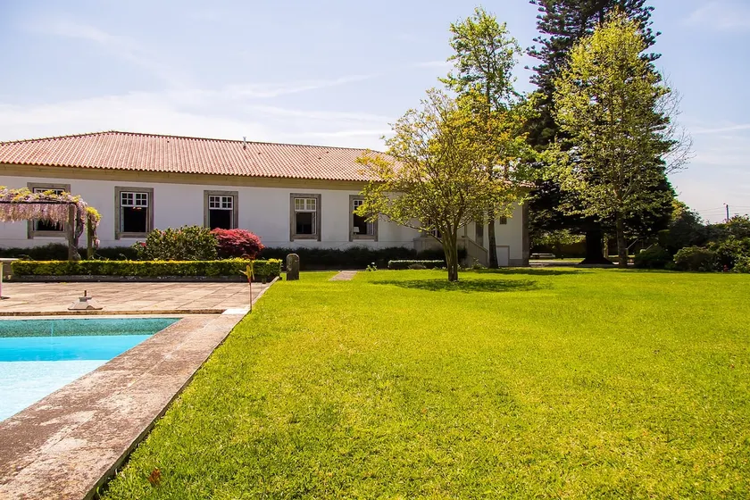 Liiiving in Ofir | Manor Pool House - Image 1