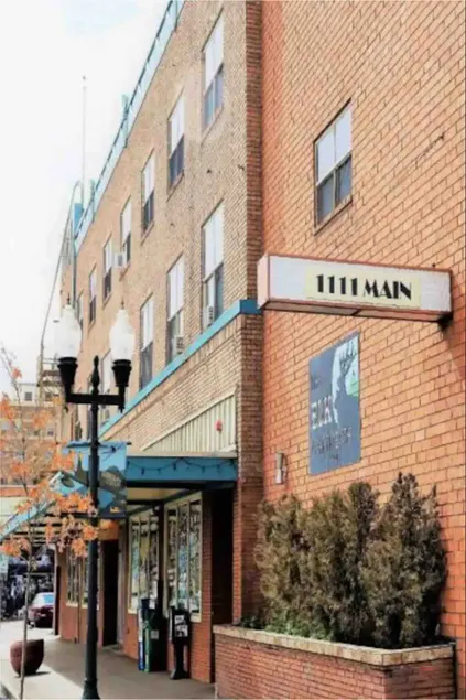 1930s Building on Main St Apt 211 Downtown - Image 1