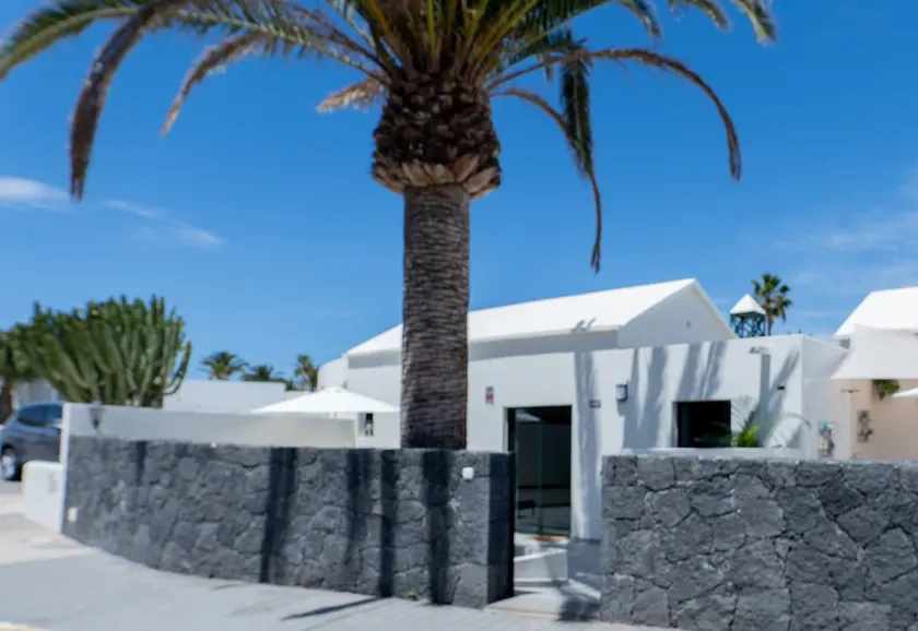 Luxury house in Costa Teguise, waterfront - Image 1