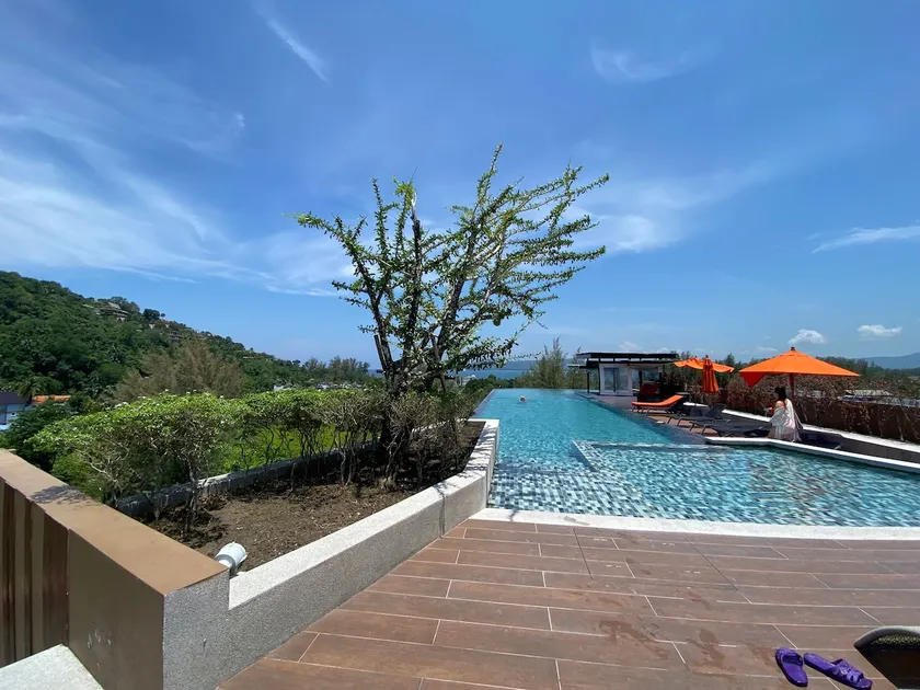 6th Avenue Surin Beach - Official Account - Image 1