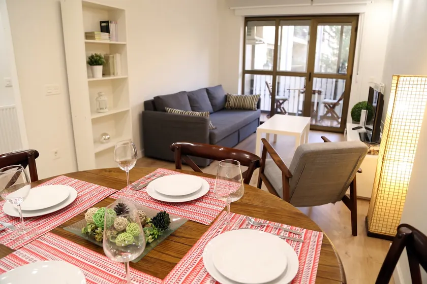Plaza Monterrey Apartment (Optional Parking) - Image 1