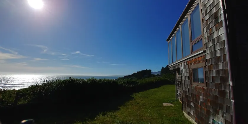 Beach House On The Bluff! - Image 1