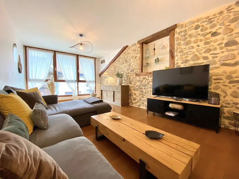 Triplex, 18 km from Geneva, 6 km to the beach - Image 1
