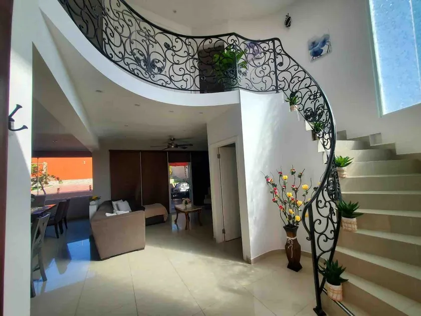 Lovely and centrally-located place, 6 minutes from Papas & Beer - Image 1