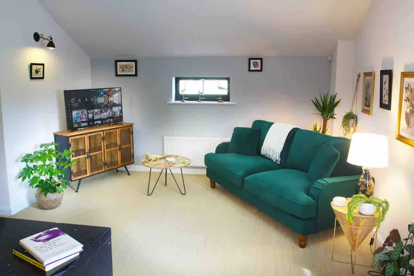 Rural stay with pool. Near Bath/Wells. Local pub - Image 1