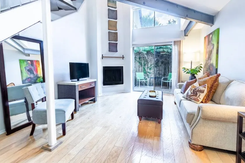 Turtle Creek studio condo w/ pet patio - Image 1