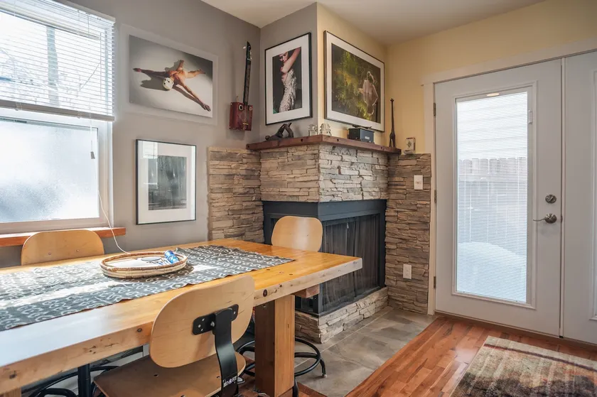 Mid-Boulder 30+ day stay w/Parking Space - Image 1