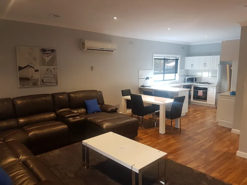Johns Place - John's Place - Three-bedroom house - Image 1