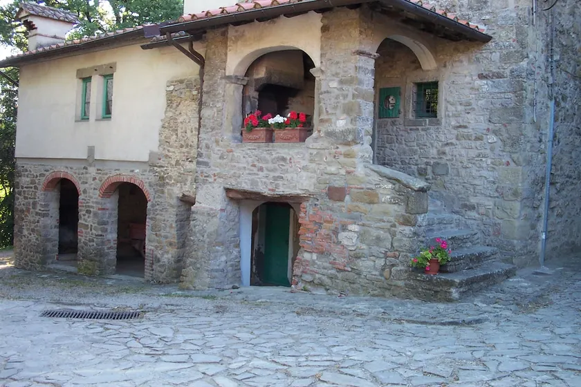 Castello di Sarna , Etrusco - Image 1