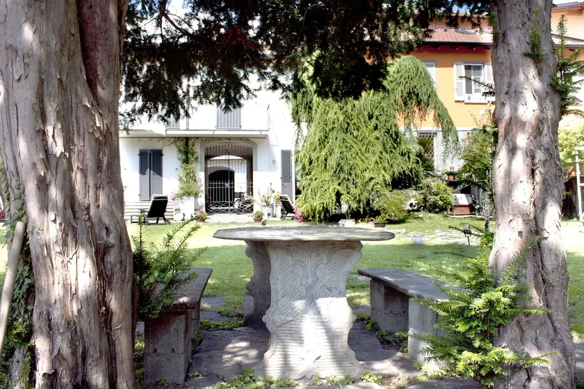 All'Ombra dei Tassi - Image 1
