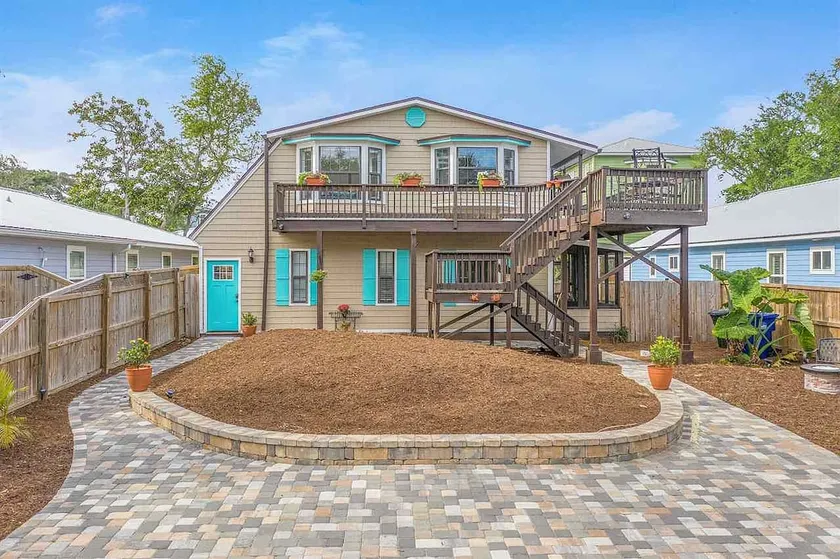 The Meadow House - Image 1