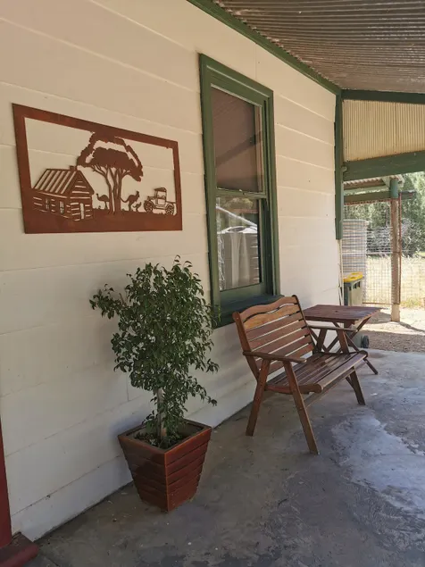 Gladstone Country Retreat - Image 1