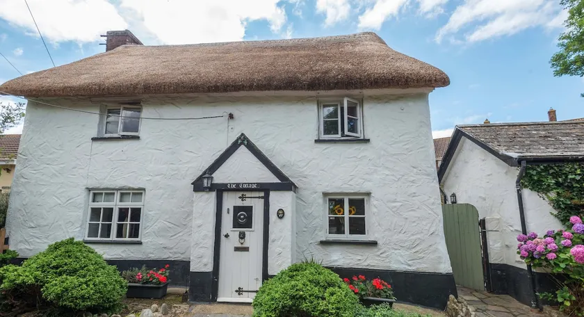 Thatch Cottage Braunton - Image 1