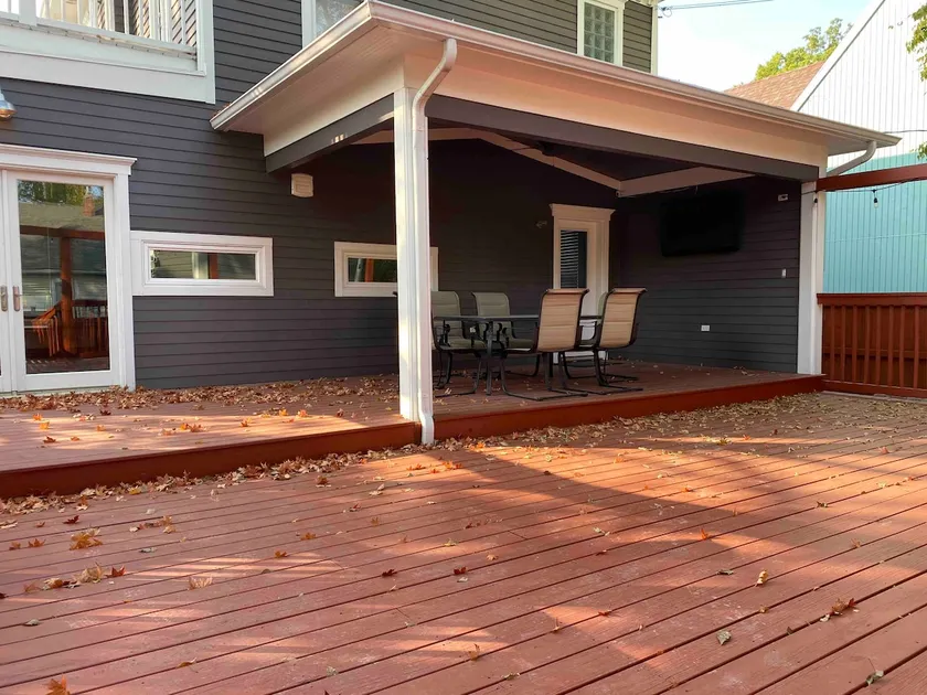 Getaway Ready - newly renovated Home w/Parking - Image 1