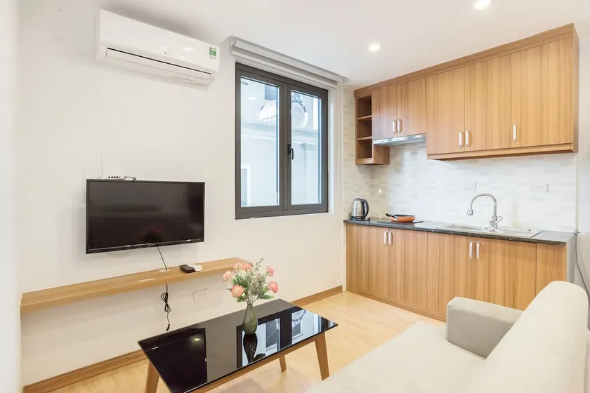 REAL HEART HANOI ✯ COZY & SPACIOUS 1 BR ✯ LAKESIDE - Image 1